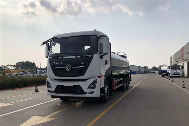 東風天龍后八輪20噸噴霧車，國六綠化噴灑車